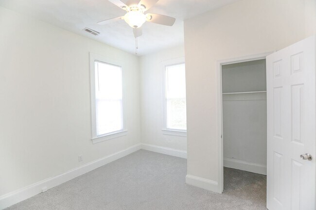 Building Photo - Rare Find! Renovated 3BR/2BA Home in Norfo...