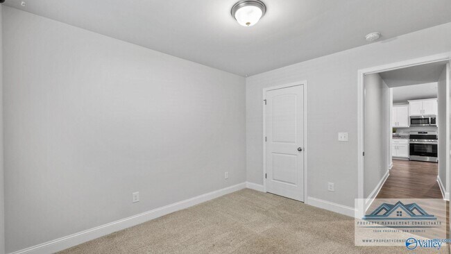 Building Photo - 146 Abercorn Dr