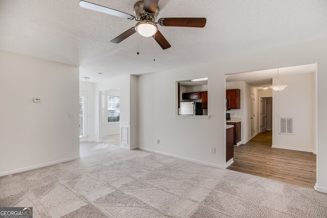 Building Photo - 6968 Foxmoor Way