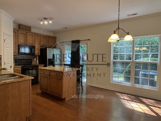 Building Photo - 318 Anterbury Dr