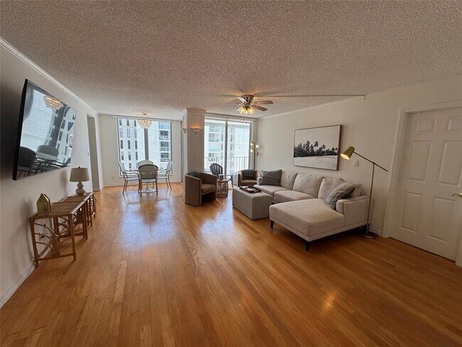 Building Photo - 1010 S Ocean Blvd