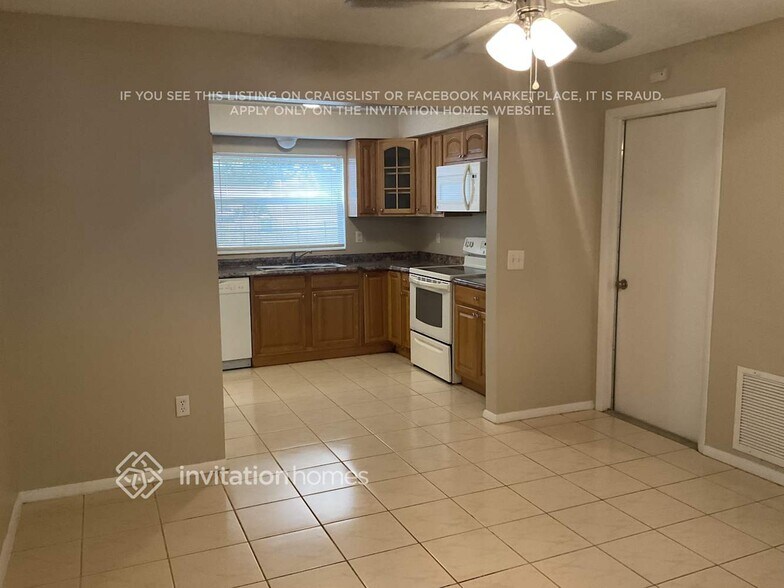 Building Photo - 568 Ironwood Dr