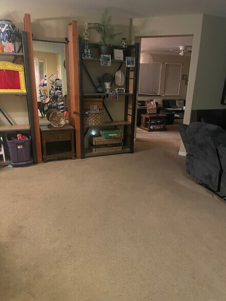 Building Photo - 9454 California Oak Cir