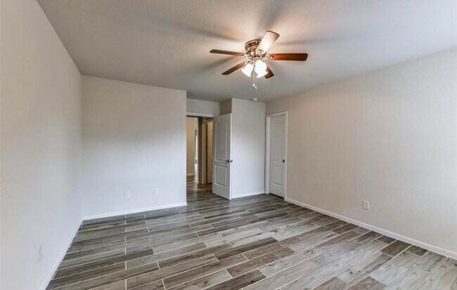 Building Photo - 23703 Early Maple Ct