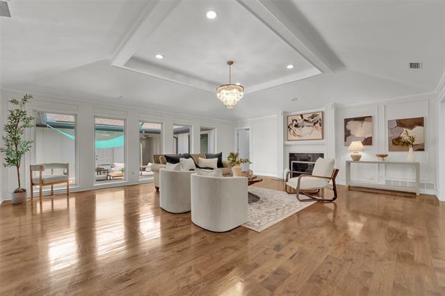 Building Photo - 9511 Robin Meadow Dr