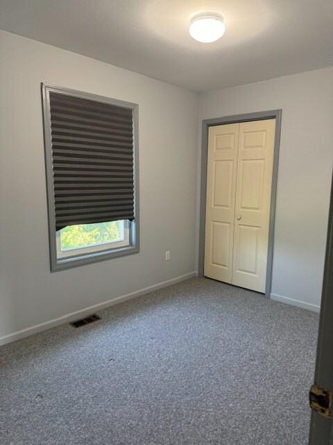 Building Photo - 405 Main St