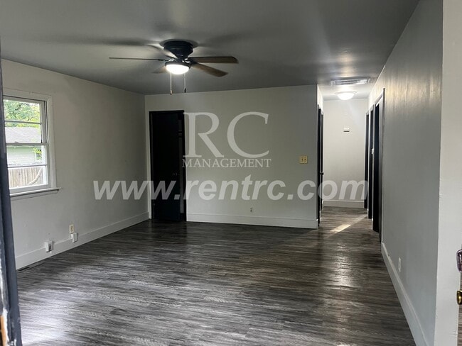 Building Photo - 218 Tennessee-
