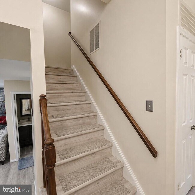Building Photo - 7702 Tower Woods Dr