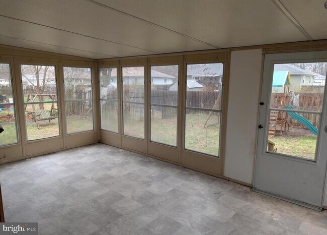 Building Photo - 126 Juniper Ave