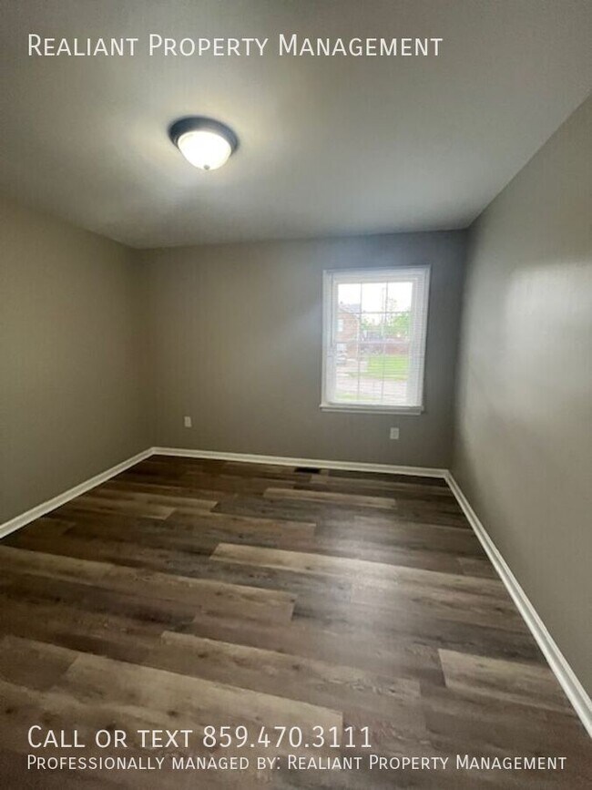 Building Photo - 164 Madonna Dr