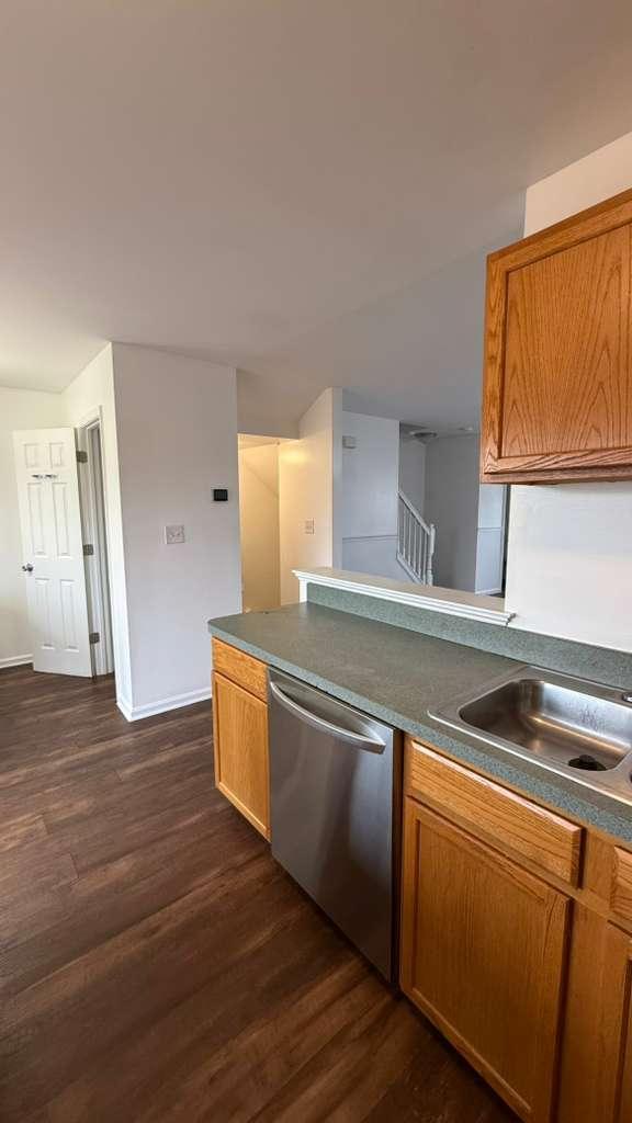 Building Photo - 1029 Aztec Dr