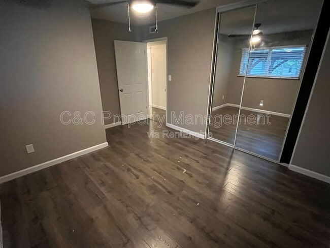 Building Photo - 212 Derecho Way