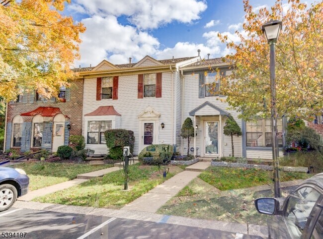 Building Photo - 75 Pear Tree Ln