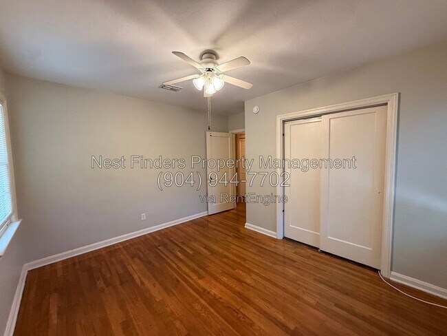 Building Photo - 3553 Oak St