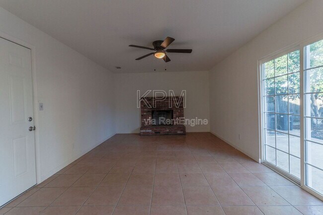 Building Photo - 7102 Richland Way