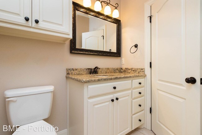 Building Photo - 4 br, 2 bath House - 6717 Blossom