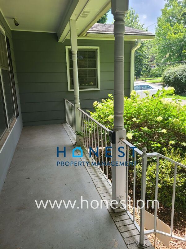 Building Photo - 1222 Rama Rd