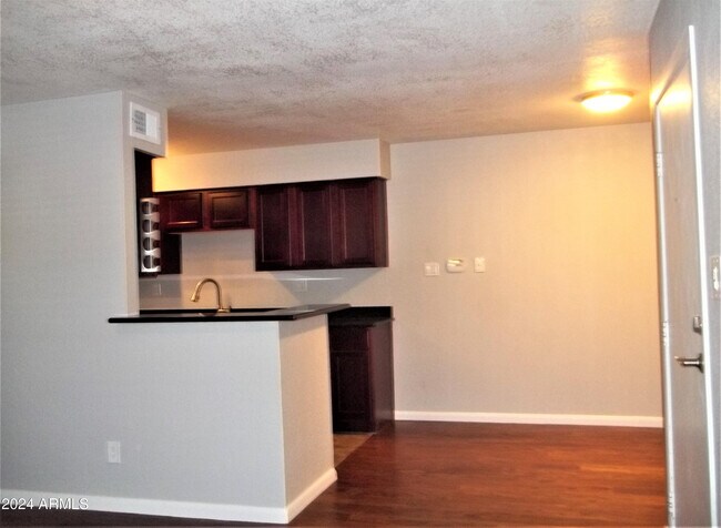 Building Photo - 5995 N 78th St