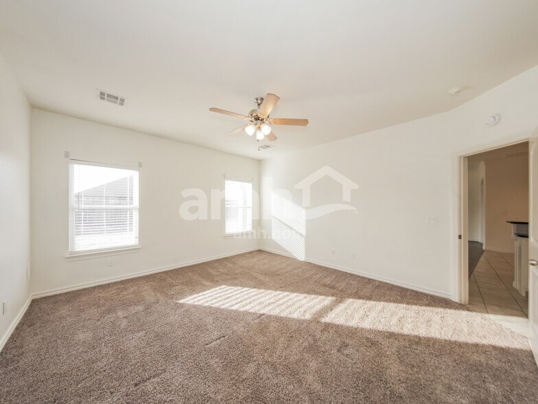 Building Photo - 4817 Limestone Dr