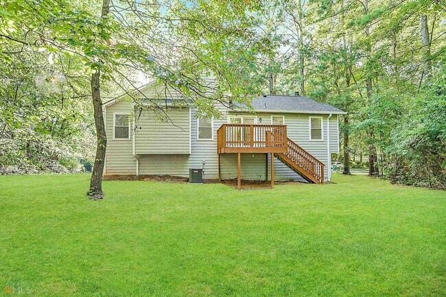 Building Photo - 3013 Fetlock Dr SW