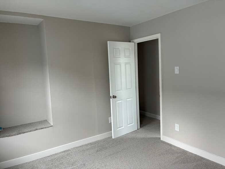 Bedroom 2 - 52 Blocker St