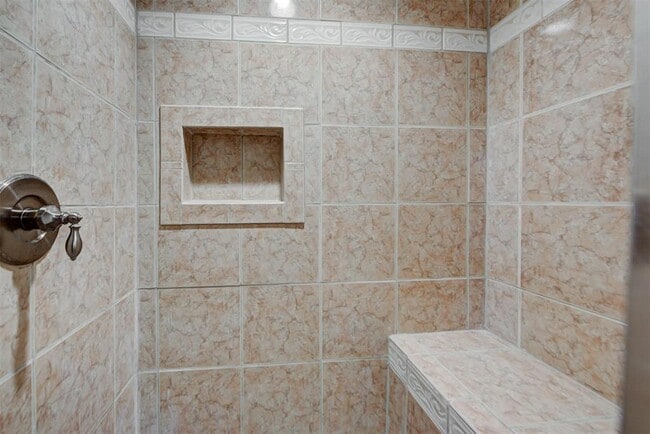 Building Photo - 1011 W Gemini Rd