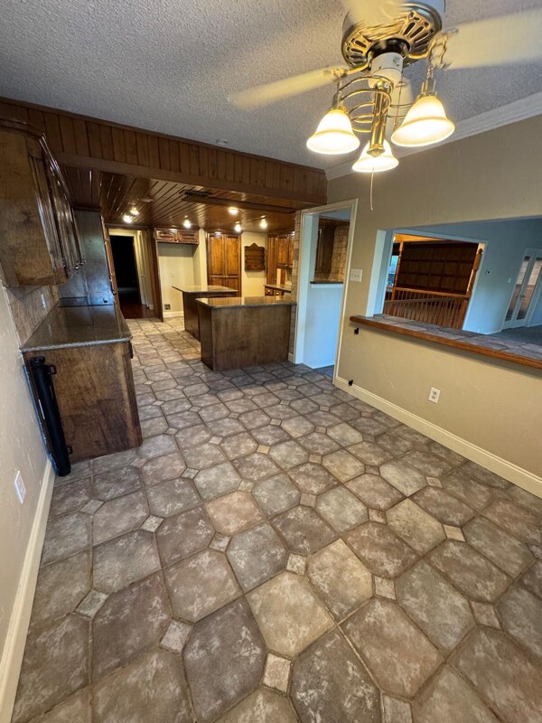 Building Photo - 3622 Green Hollow Dr