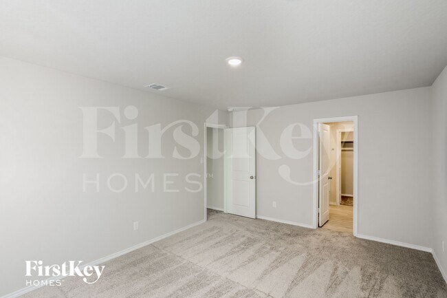Building Photo - 6441 Cotton Ridge