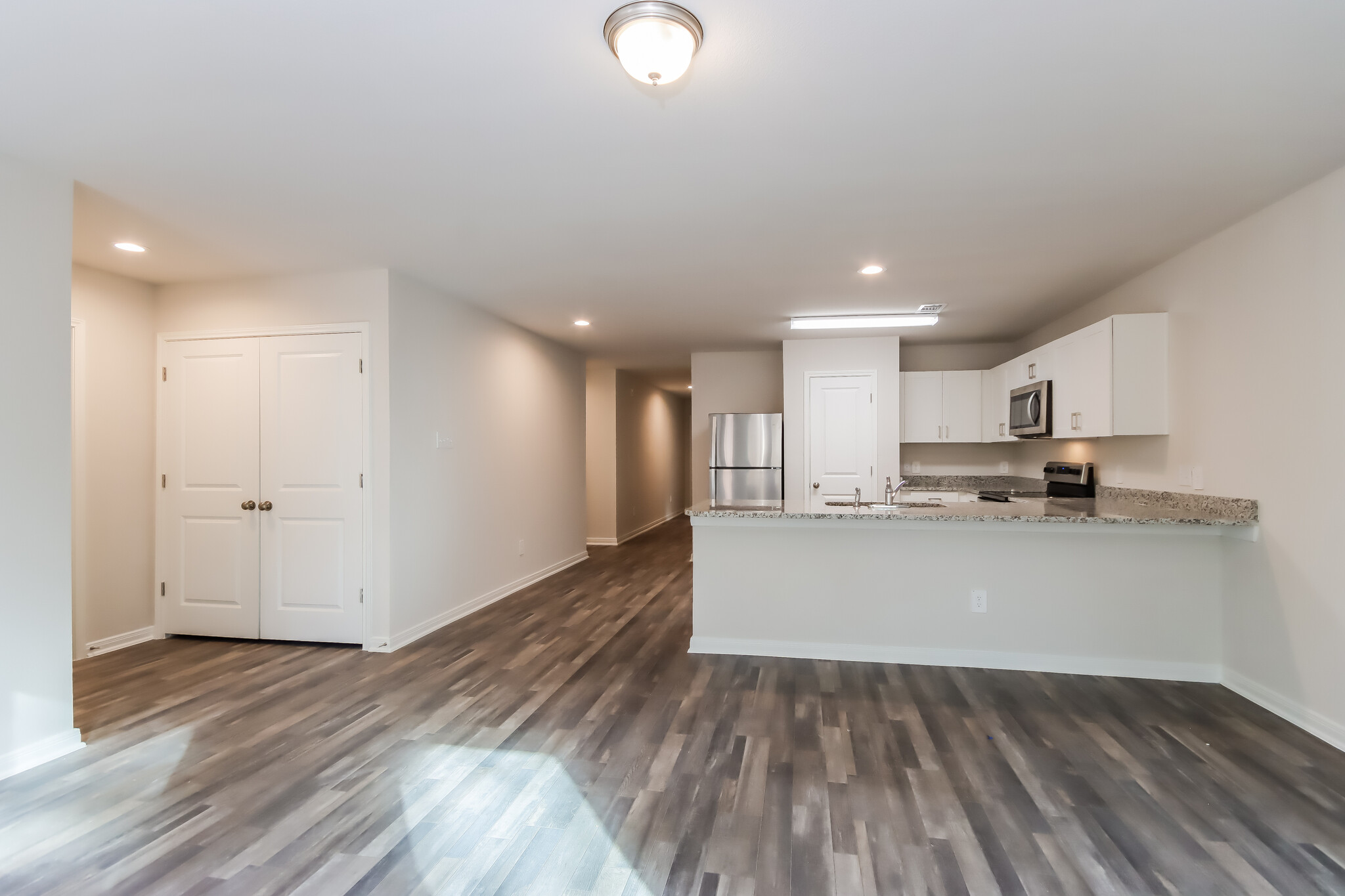 Building Photo - 15606 Briar Forest Dr
