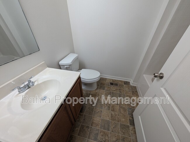 Building Photo - 4547 Ashburn Square Dr