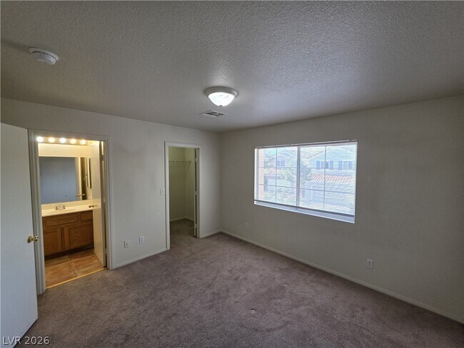 Building Photo - 10021 Via Toro Ave