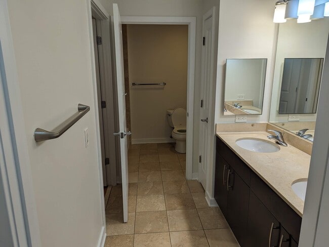 Building Photo - 475 K St NW