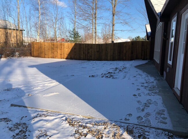 Building Photo - 350 Route 7 South, Unit 102