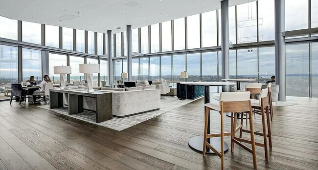 Building Photo - Newly Remodeled 1Bed/1 Bath Downtown Condo with Rooftop Deck & Luxury Amenities!