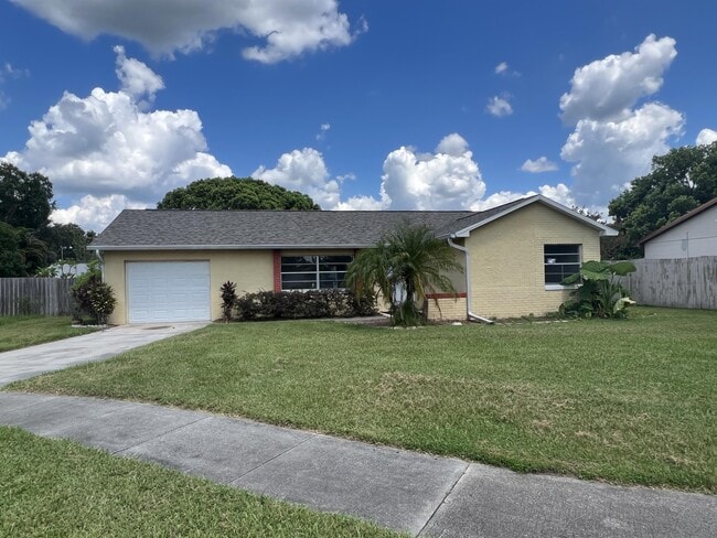Building Photo - 1313 Summer Breeze Rd