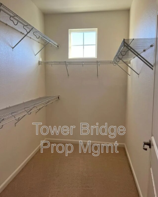 Building Photo - 3057 Village Park Dr