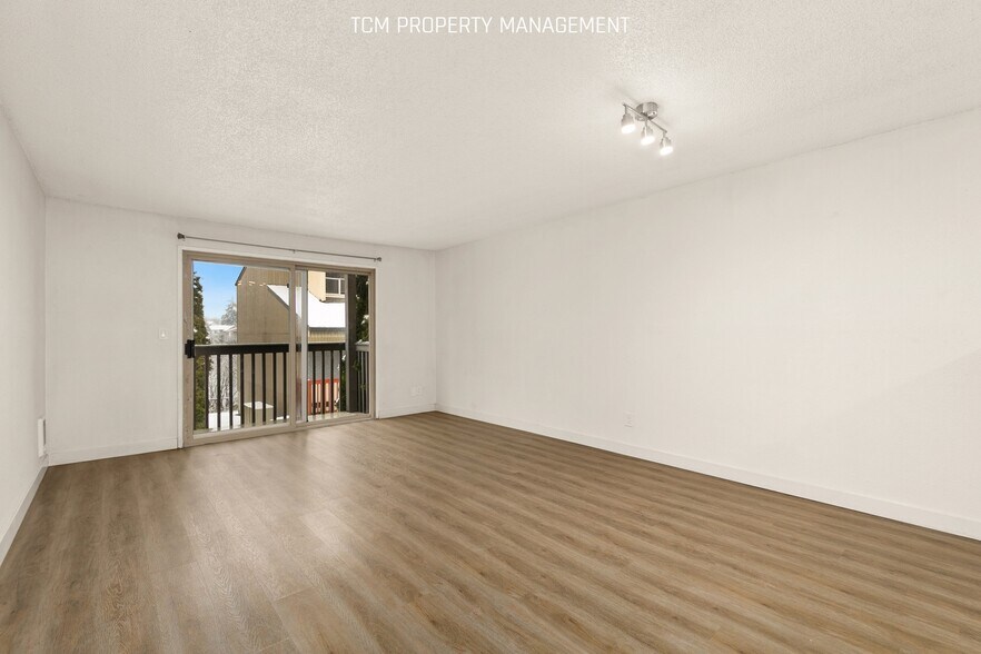 Building Photo - 31003 14th Ave S