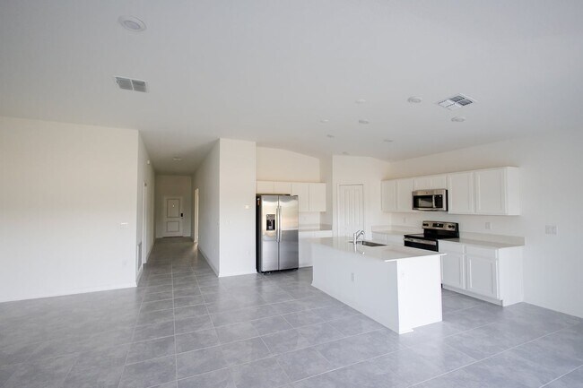 Building Photo - 1482 Austin St