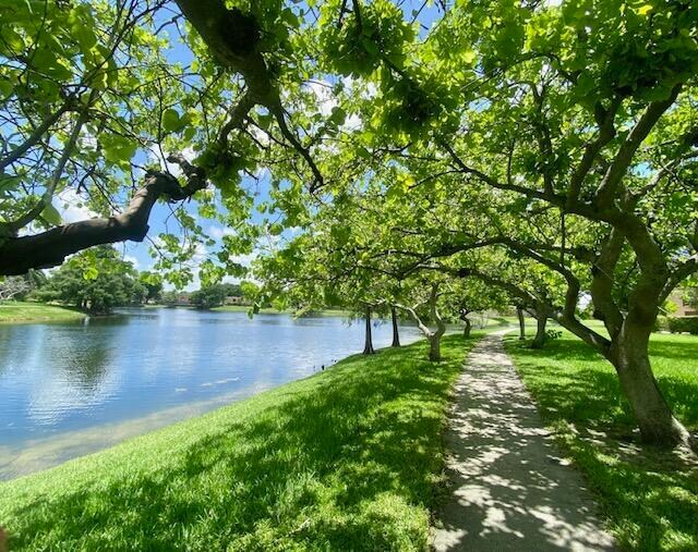 Building Photo - 8218 Severn Dr