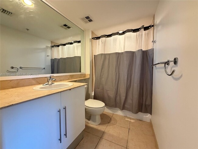 Building Photo - 325 S Biscayne Blvd