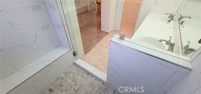 Building Photo - 14644 Bella Courte