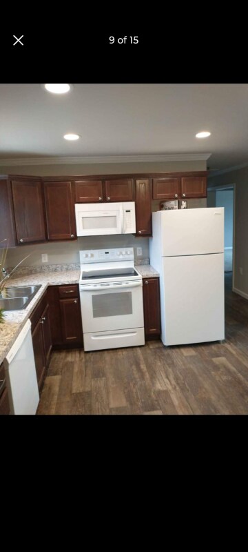 Building Photo - 6021 Sirrine Rd