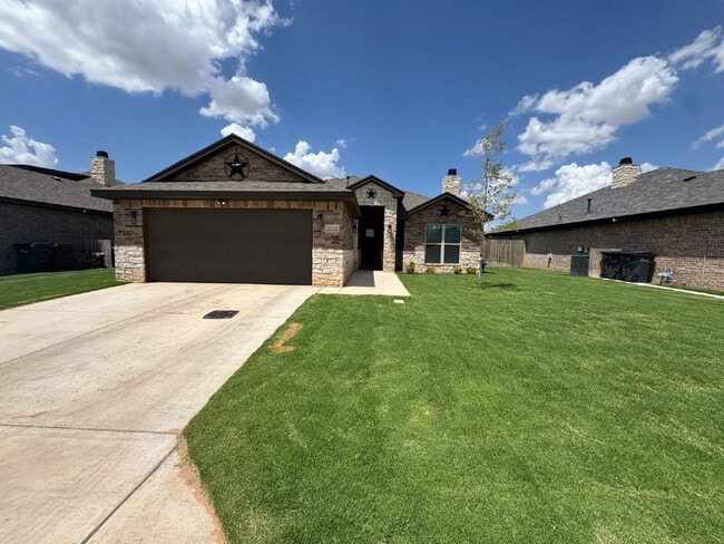 Primary Photo - Charming 4-Bedroom Haven with 2 Full Baths...