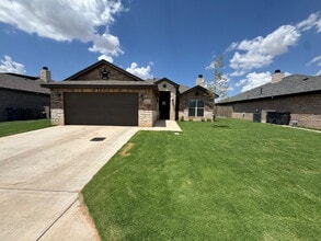 Building Photo - Charming 4-Bedroom Haven with 2 Full Baths...