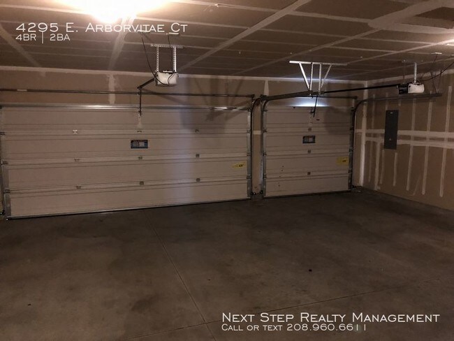 Building Photo - 4 Bed plus Office in Columbia Village