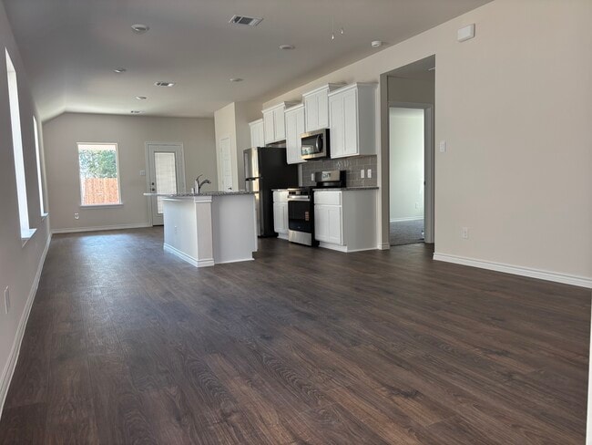 Building Photo - 1205 Rusted Rail Dr