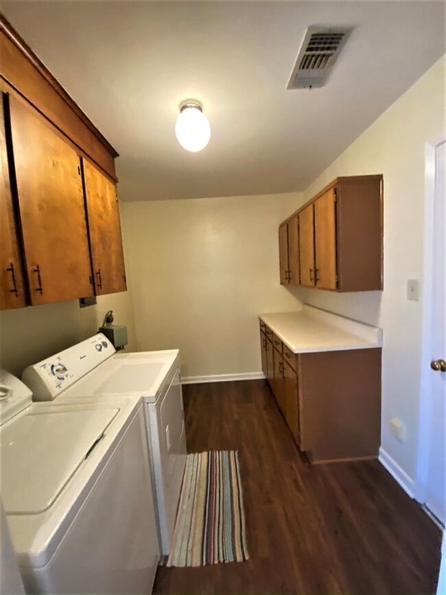 Building Photo - Updated 3 bedroom Bossier City, LA home for lease