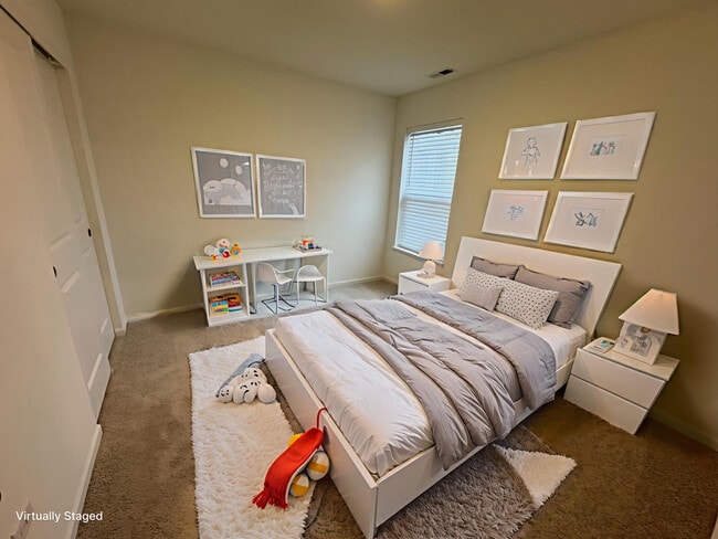 Building Photo - 15149 S Hepworth Pl