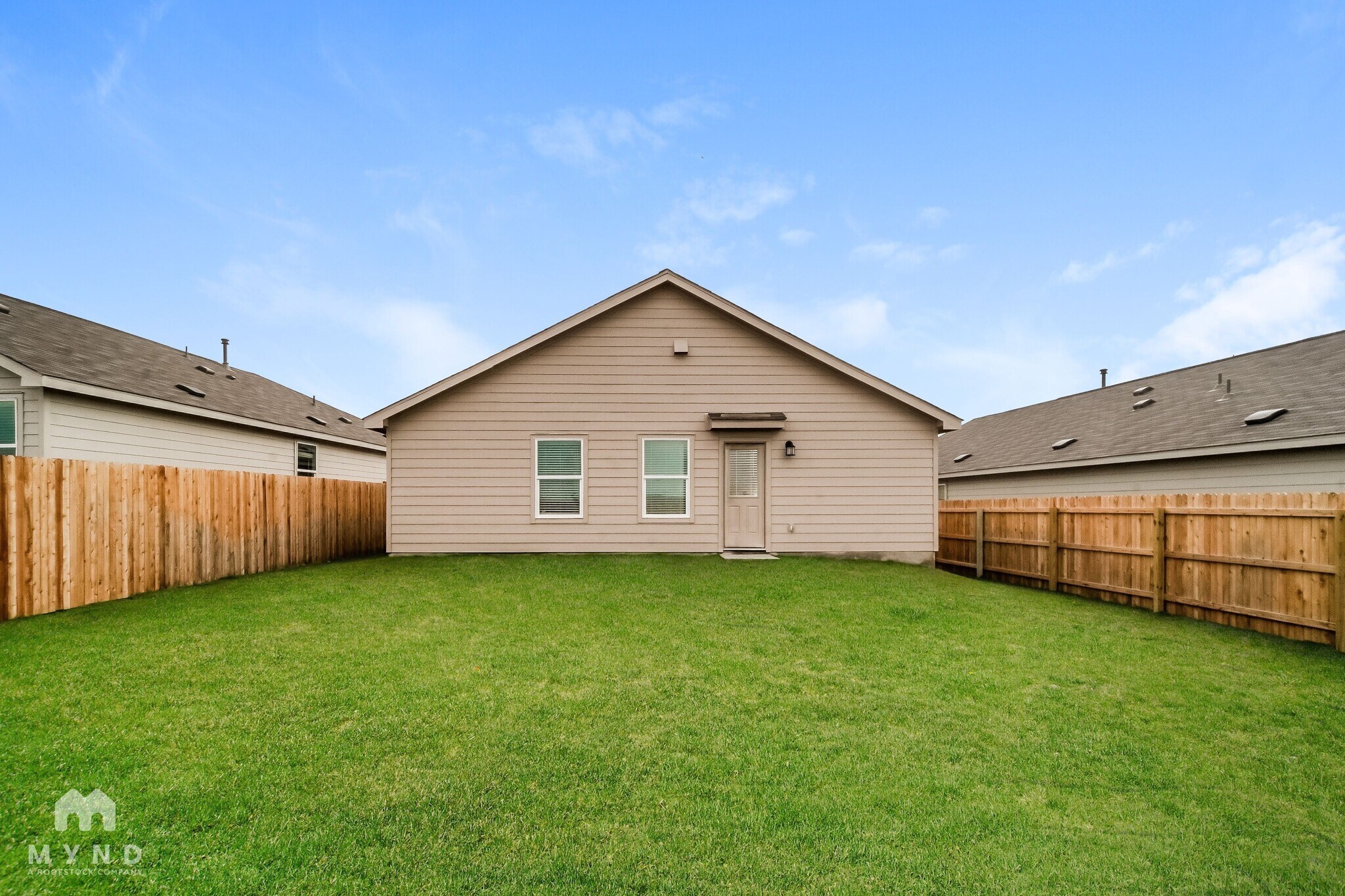 Building Photo - 5931 Sunset Song Ln