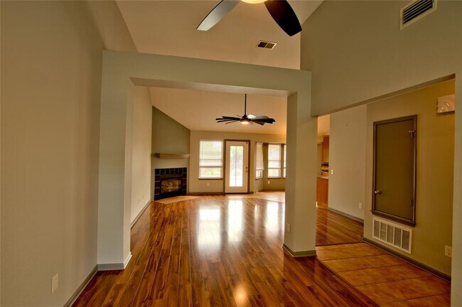 Building Photo - 2203 Corbin Way